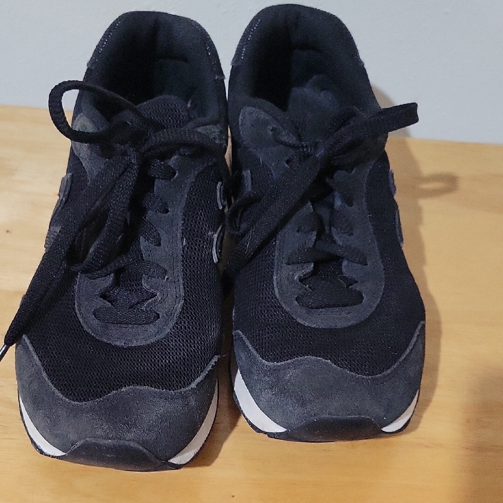 Black Athletic Sneakers